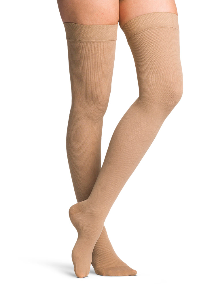 Sigvaris Women's Essential Cotton Thigh-High 20-30mmHg Women's Closed Toe