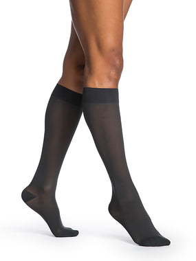 Sigvaris Women's Style Medium Sheer Calf 20-30mmHg Women's Closed Toe