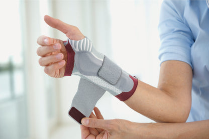 Jobst Actimove Professional Line ManuMotion Wrist Support lifestyle