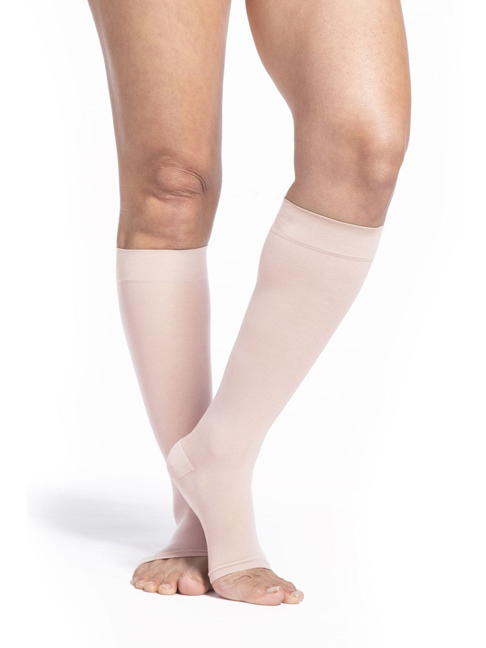 Sigvaris 780 Sheer Compression Socks 15-20 mmHg Calf High for Women Open Toe color cream