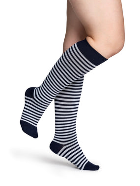 Sigvaris 140 Microfiber Shades Compression Socks 15-20 mmHg Calf High For Women Closed Toe Pattern 1 