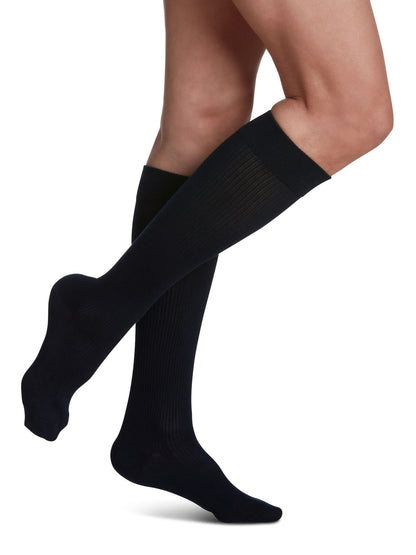 Sigvaris 140 Casual Cotton Compression Socks 15-20 mmHg Calf High For Women Closed Toe color black